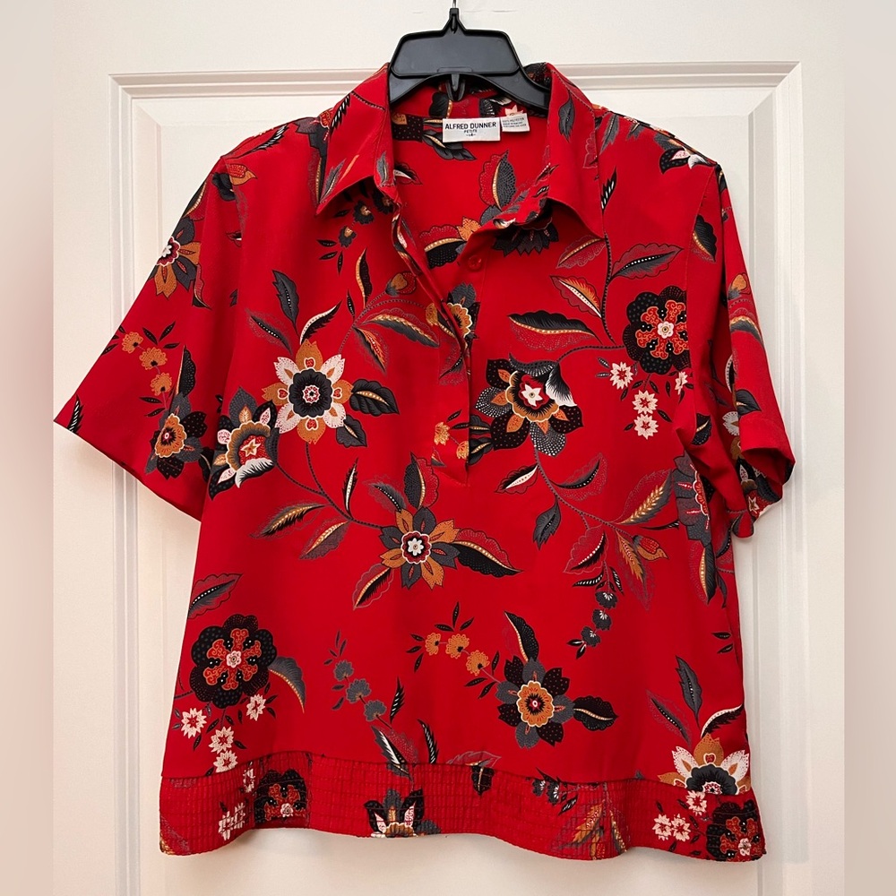 Alfred Dunner Red short-sleeved Top with flower print